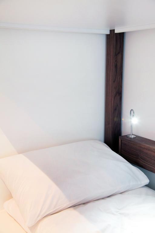 Hostel Karavan Inn Белград Стая снимка